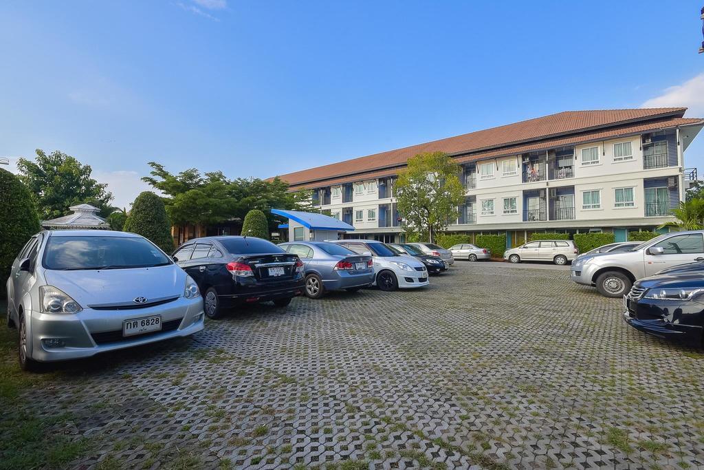 Season Palace Huahin Hotel Petchaburi Esterno foto