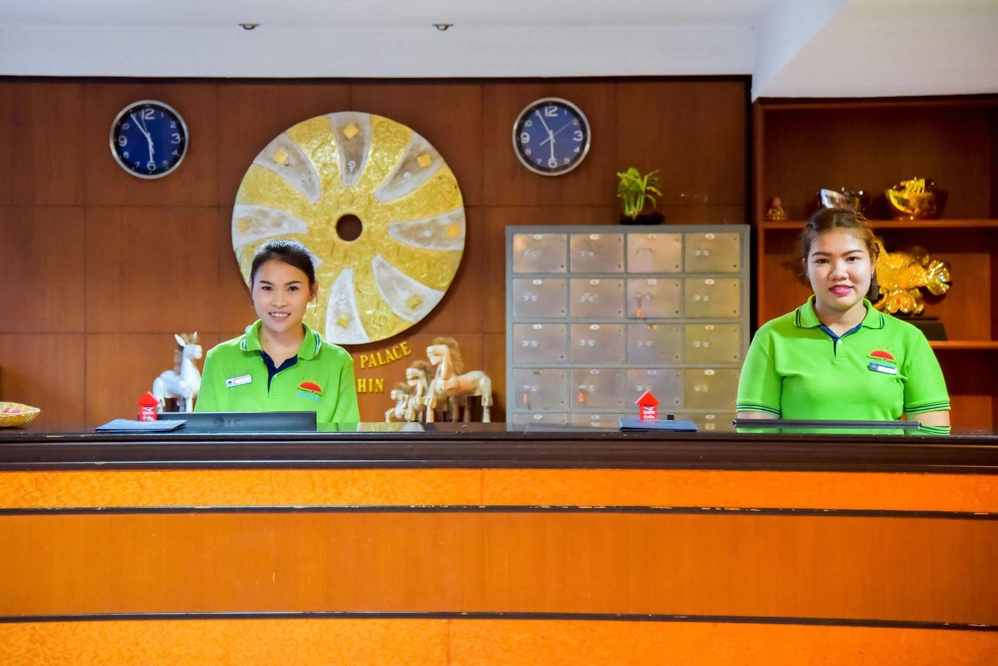 Season Palace Huahin Hotel Petchaburi Esterno foto